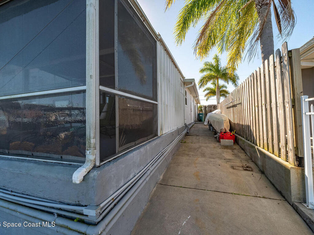 610 Paula Avenue, Merritt Island, FL 32953