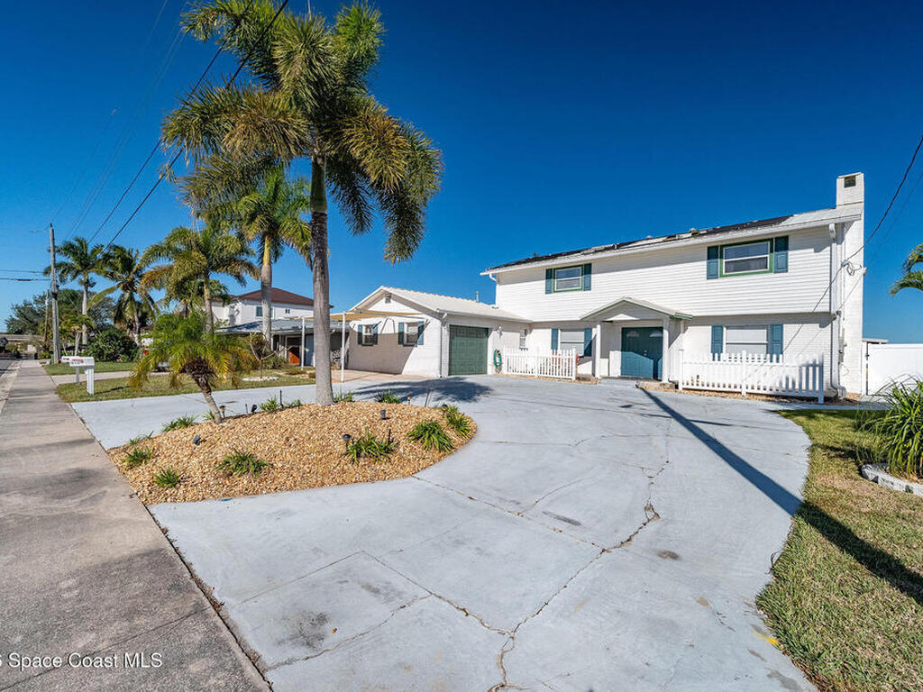 610 Paula Avenue, Merritt Island, FL 32953