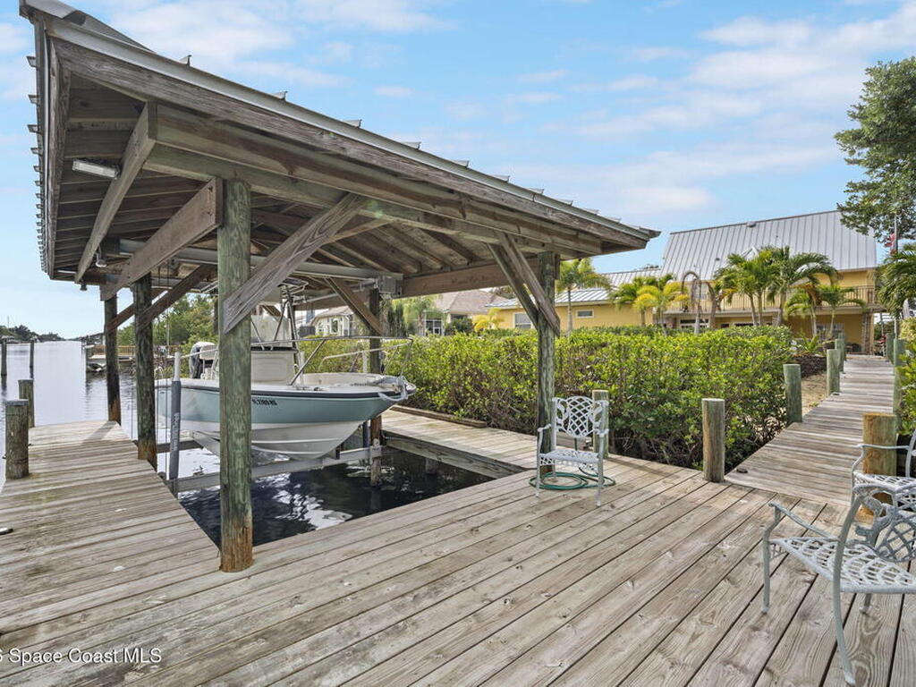 250 Lanternback Island Drive, Satellite Beach, FL 32937