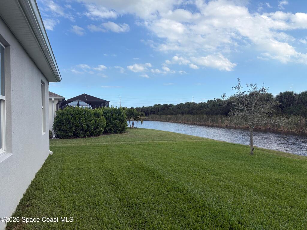 8352 Laguna Circle, Micco, FL 32976