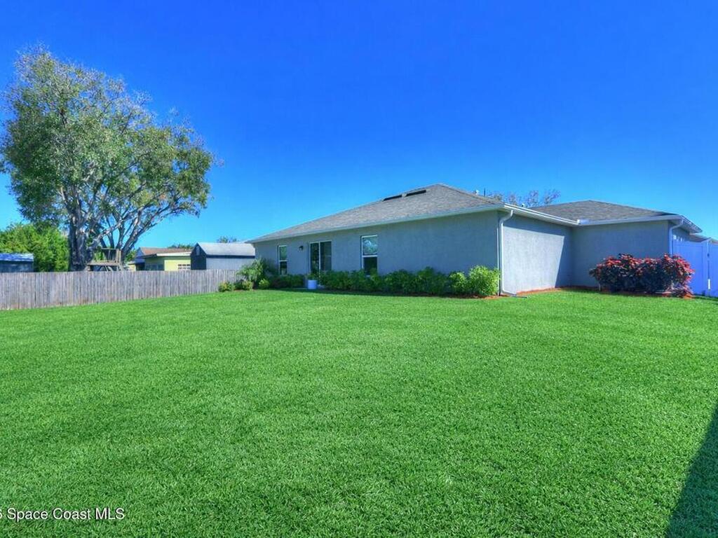 938 Clearmont Street, Sebastian, FL 32958