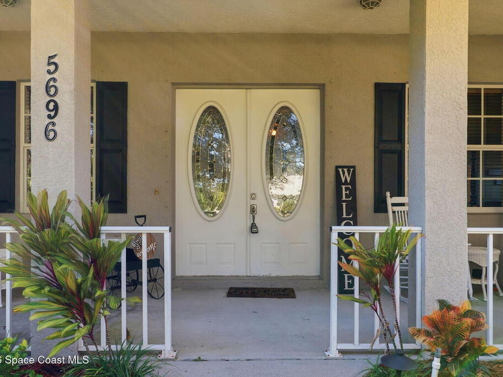 5696 Cypress Creek Drive, Grant, FL 32949