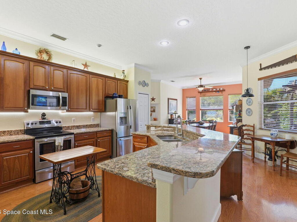 5696 Cypress Creek Drive, Grant, FL 32949