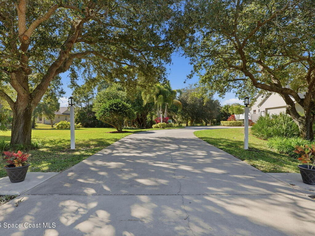 5696 Cypress Creek Drive, Grant, FL 32949