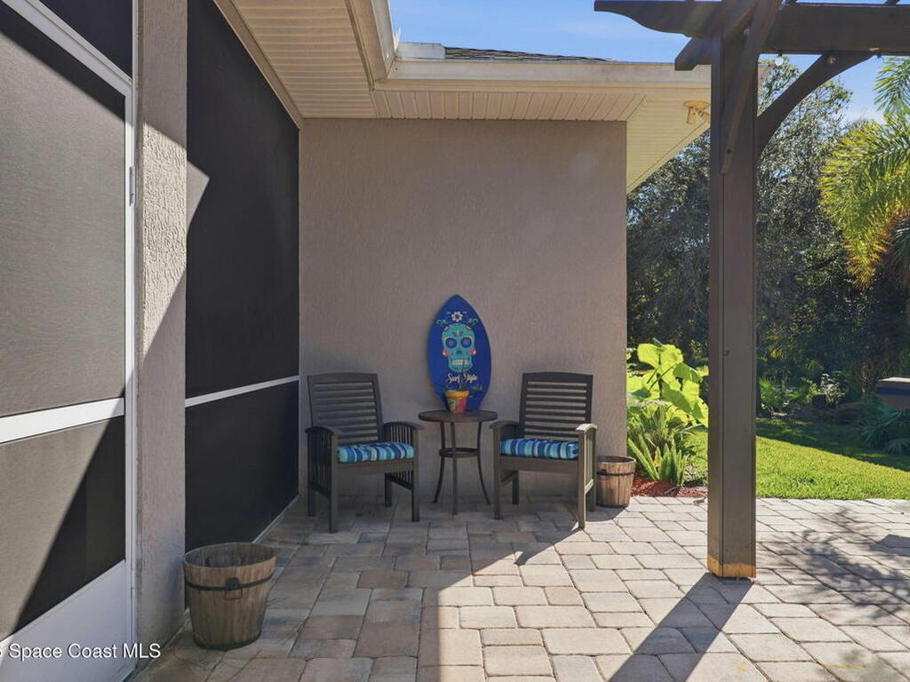 5696 Cypress Creek Drive, Grant, FL 32949