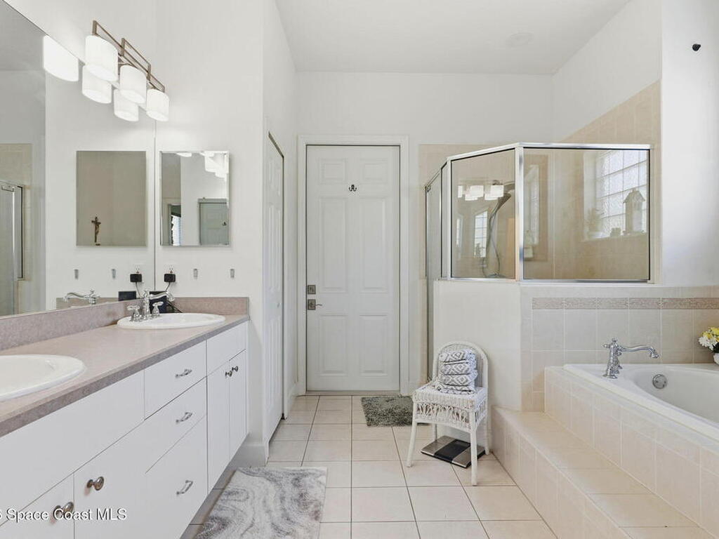 5696 Cypress Creek Drive, Grant, FL 32949