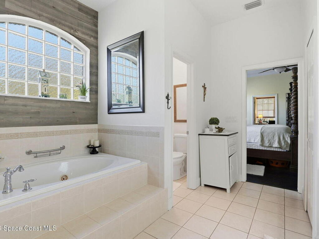 5696 Cypress Creek Drive, Grant, FL 32949