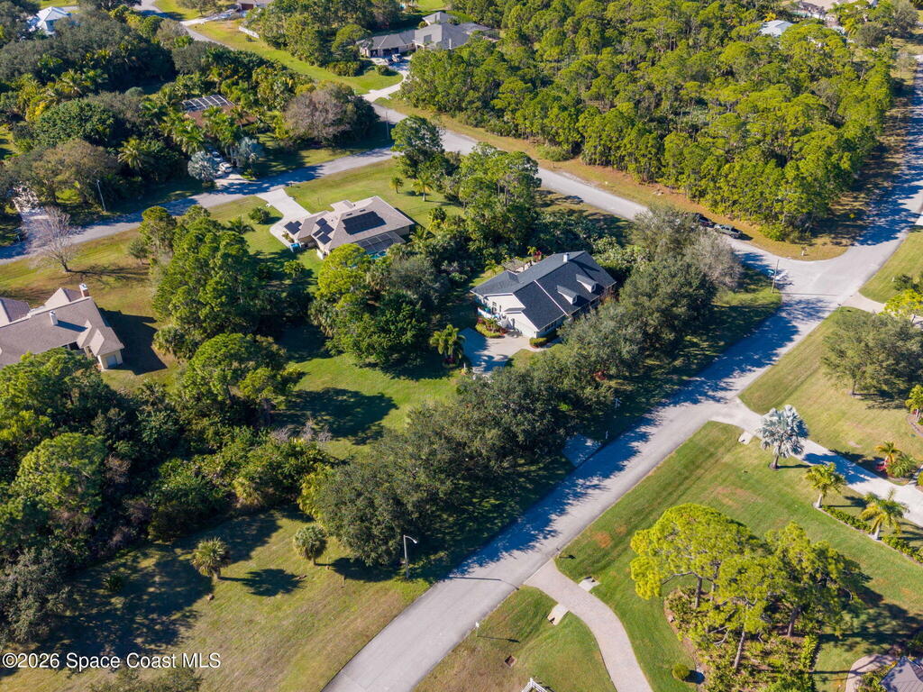 5696 Cypress Creek Drive, Grant, FL 32949