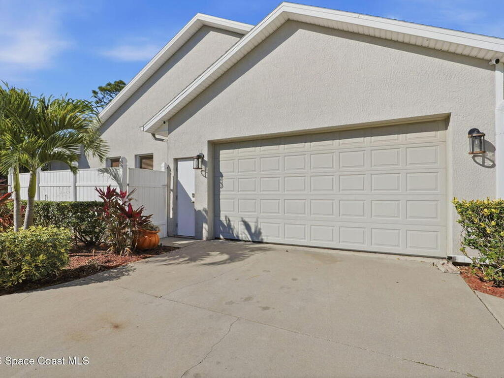 5696 Cypress Creek Drive, Grant, FL 32949