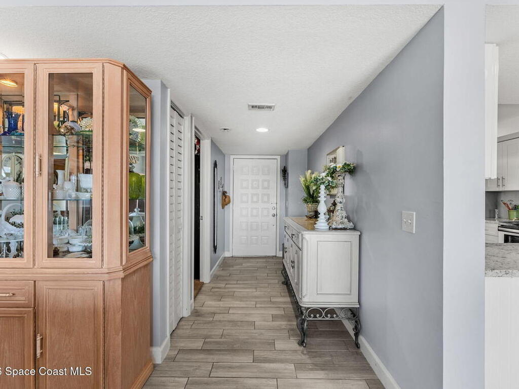 5055 Dixie Highway, Palm Bay, FL 32905