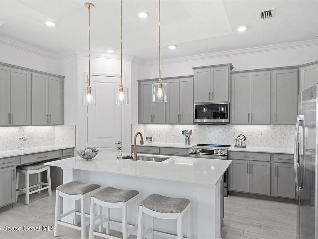 8864 Alister Drive, Melbourne, FL 32940