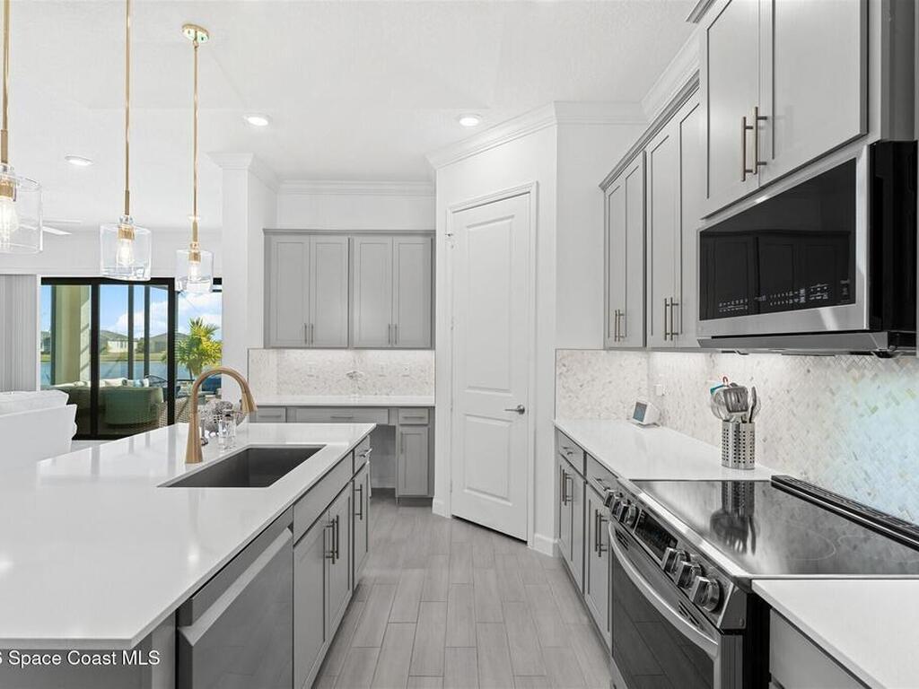 8864 Alister Drive, Melbourne, FL 32940