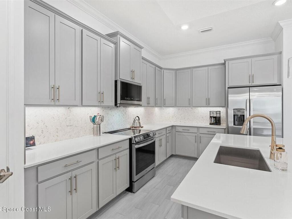 8864 Alister Drive, Melbourne, FL 32940