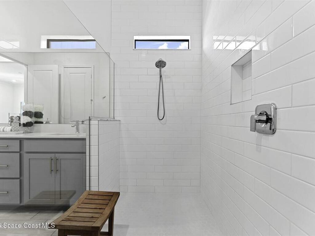 8864 Alister Drive, Melbourne, FL 32940