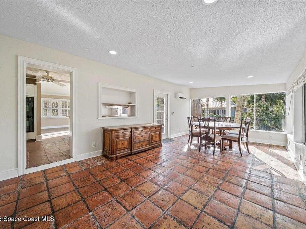 9670 Mockingbird Lane, Sebastian, FL 32976