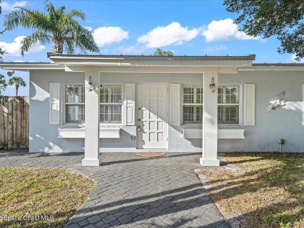 9670 Mockingbird Lane, Sebastian, FL 32976