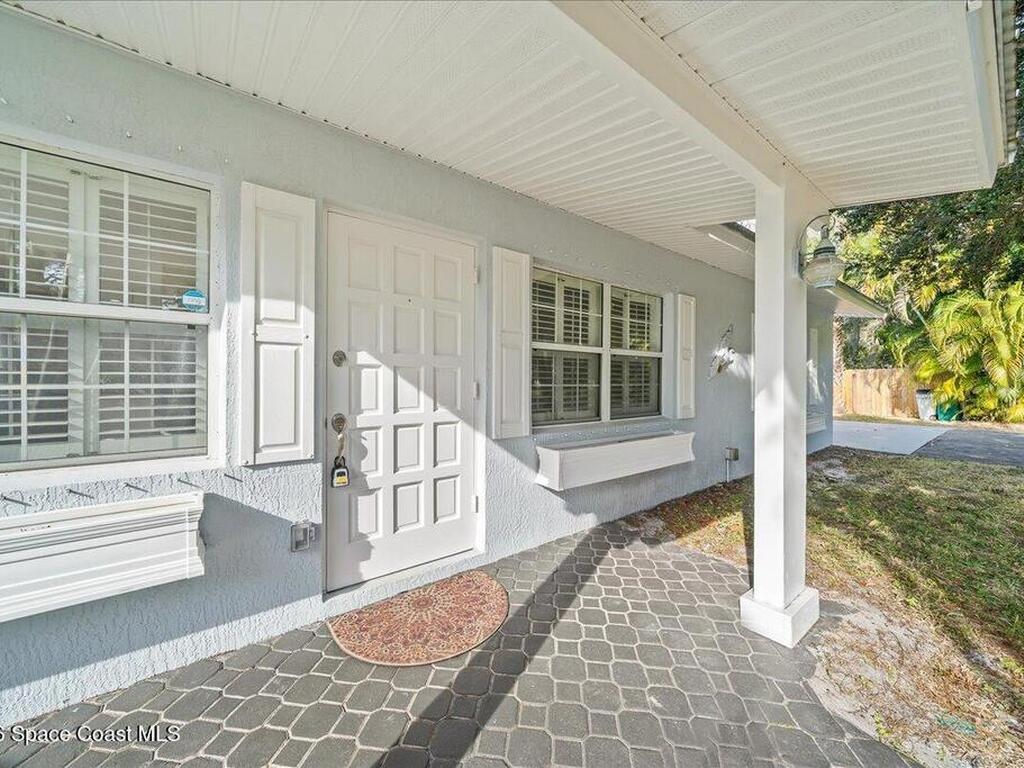 9670 Mockingbird Lane, Sebastian, FL 32976