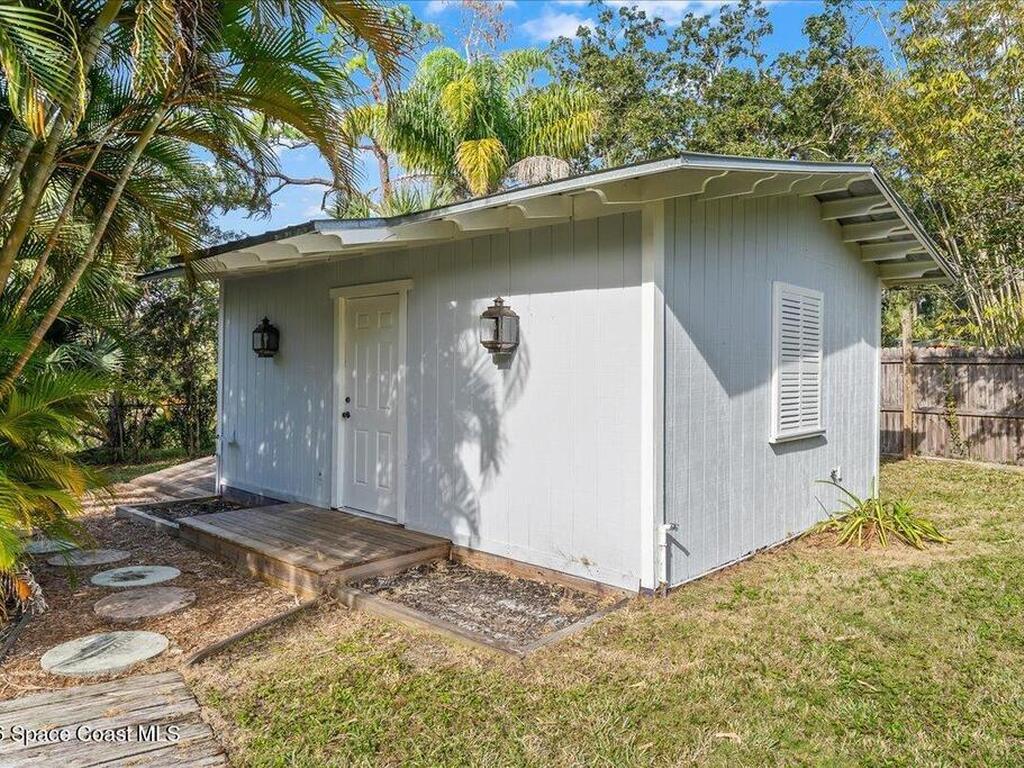 9670 Mockingbird Lane, Sebastian, FL 32976