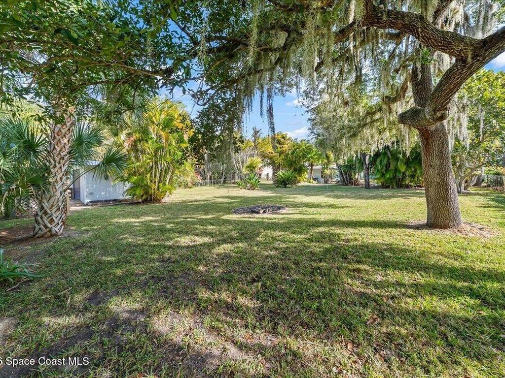 9670 Mockingbird Lane, Sebastian, FL 32976