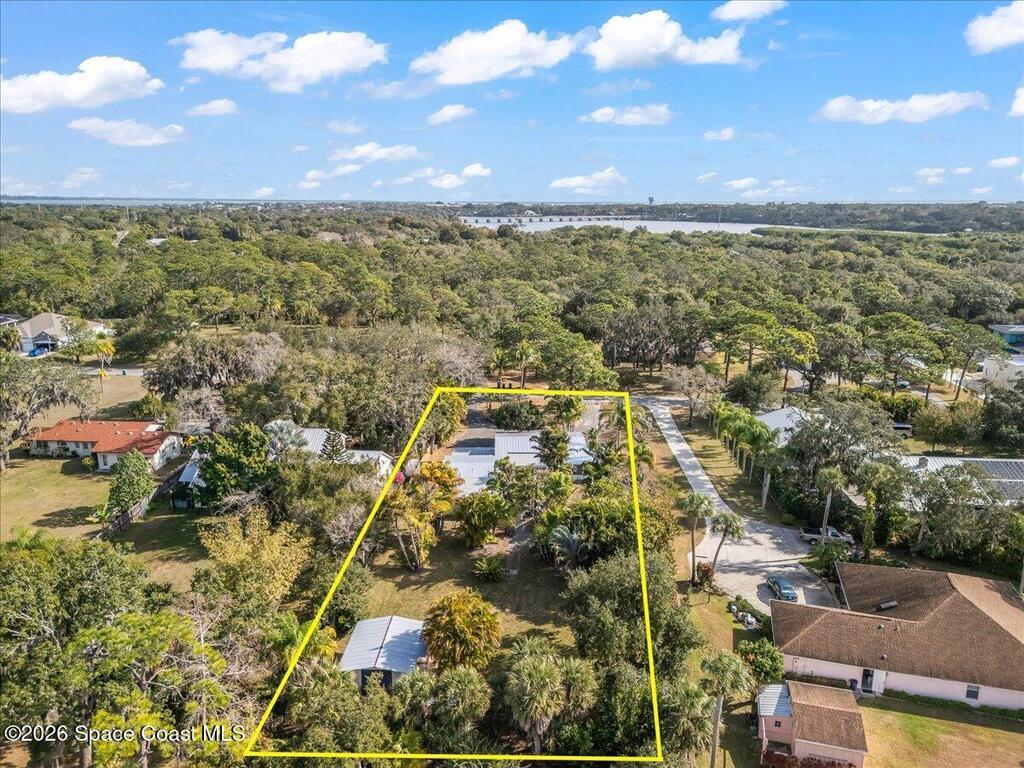 9670 Mockingbird Lane, Sebastian, FL 32976