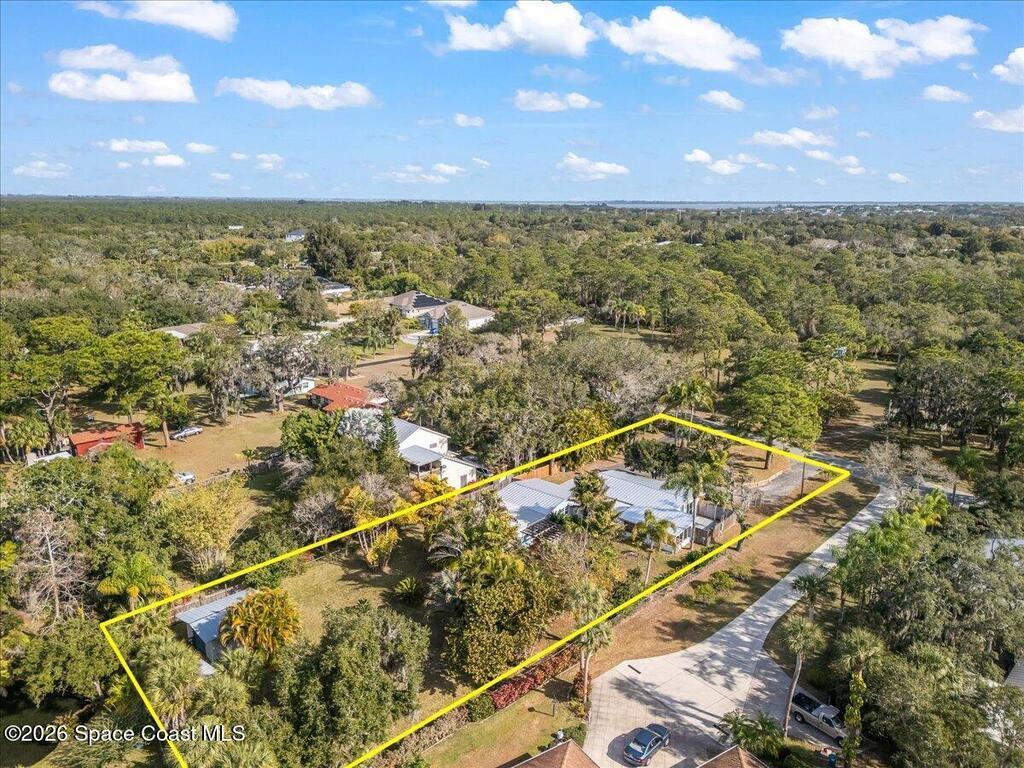 9670 Mockingbird Lane, Sebastian, FL 32976