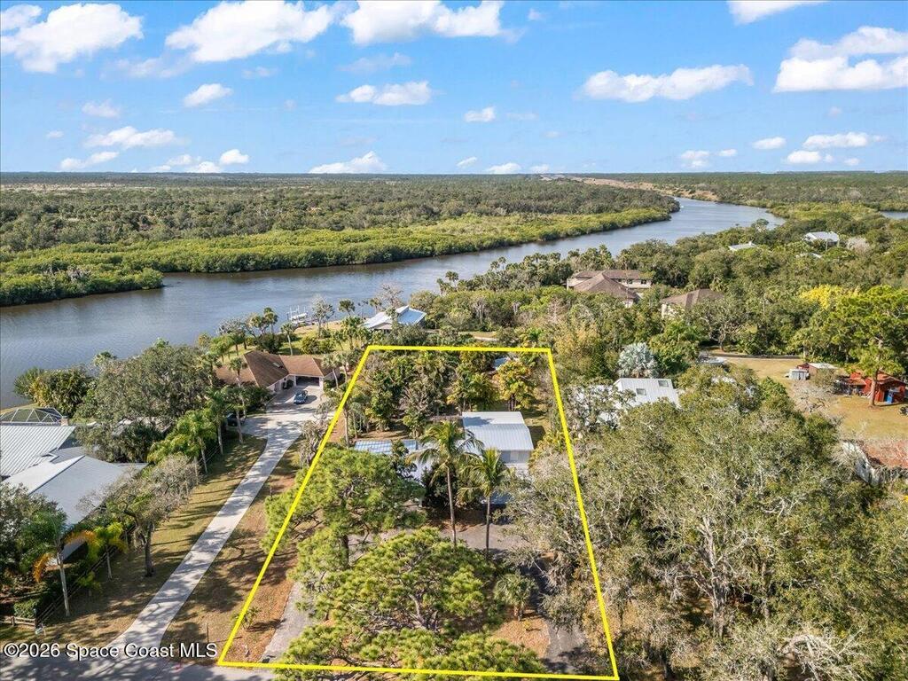 9670 Mockingbird Lane, Sebastian, FL 32976