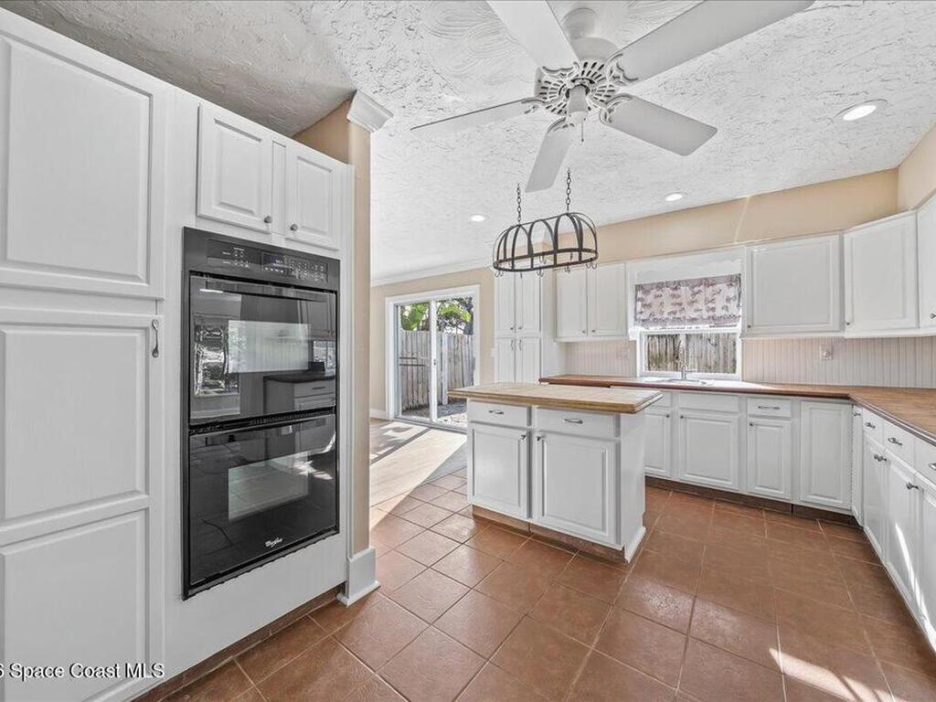 9670 Mockingbird Lane, Sebastian, FL 32976