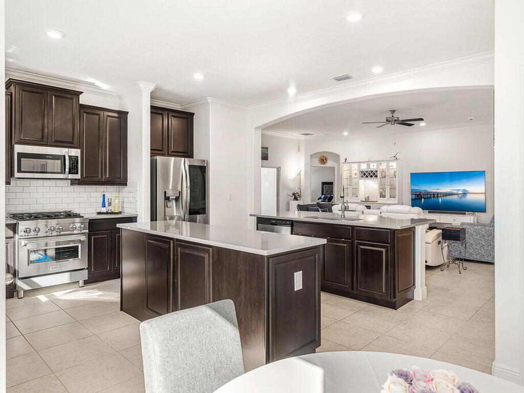 6435 Monserrat Drive, Vero Beach, FL 32967