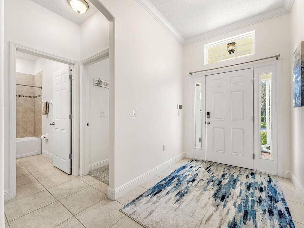 6435 Monserrat Drive, Vero Beach, FL 32967