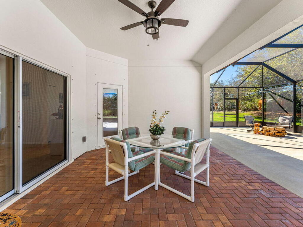 6435 Monserrat Drive, Vero Beach, FL 32967