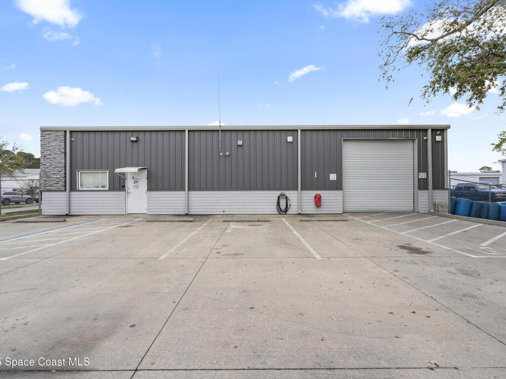7790 Industrial Road, Melbourne, FL 32904