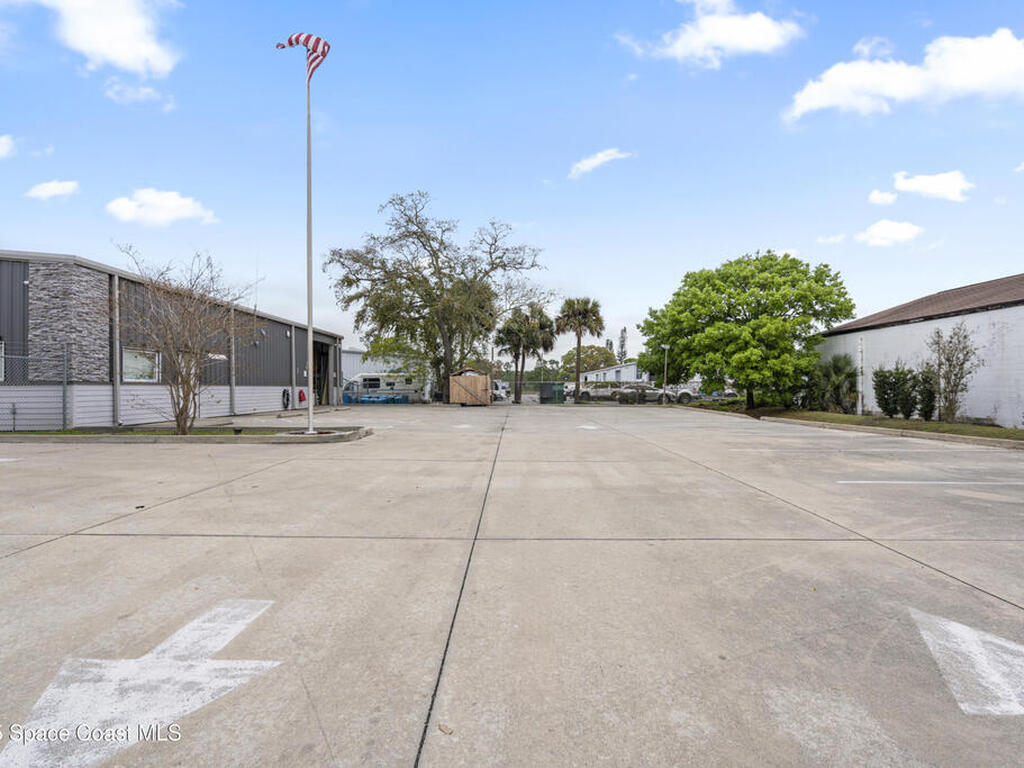 7790 Industrial Road, Melbourne, FL 32904