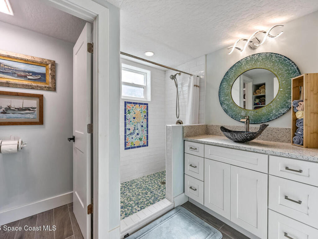 25 Vip Island, Grant, FL 32949