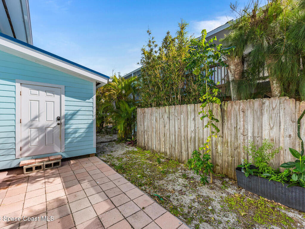 25 Vip Island, Grant, FL 32949