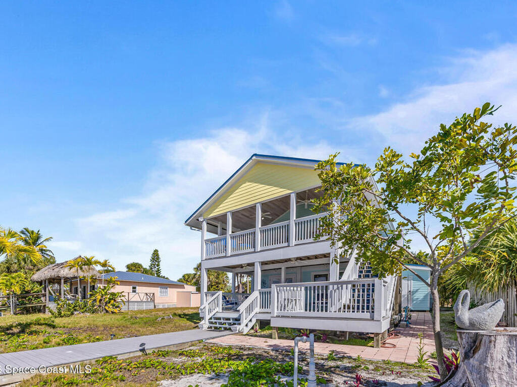 25 Vip Island, Grant, FL 32949