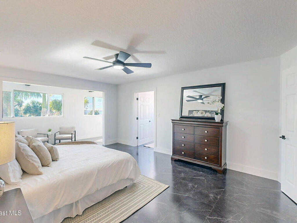 807 W Central Boulevard, Cape Canaveral, FL 32920