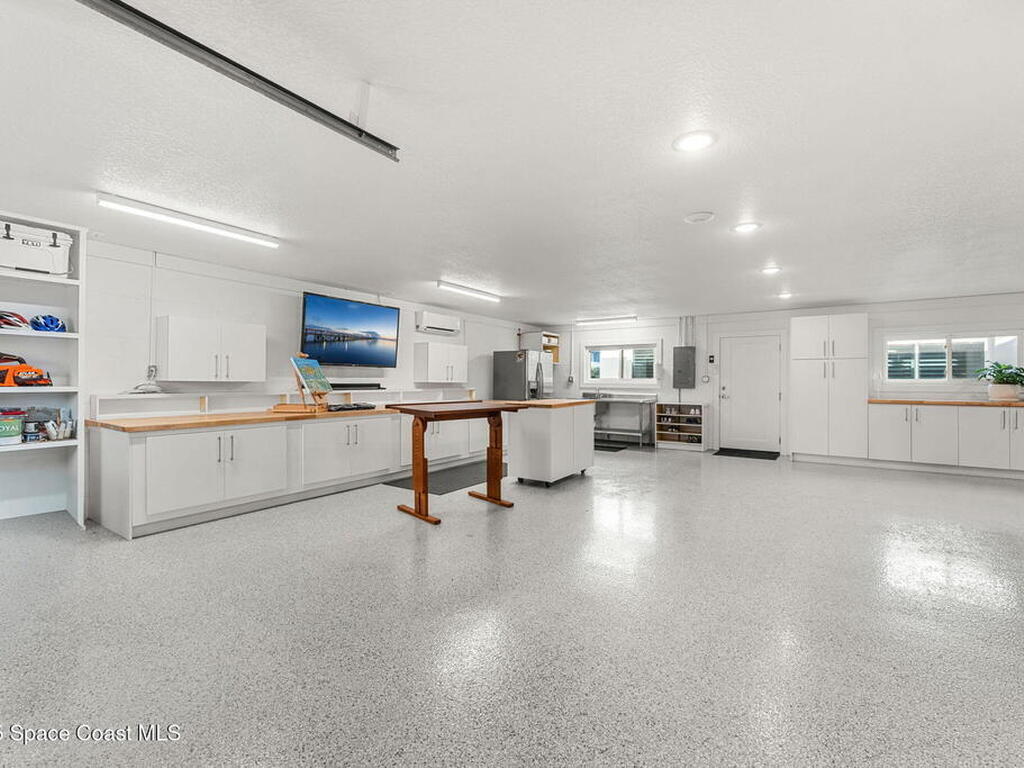 1081 S Atlantic Avenue, Cocoa Beach, FL 32931