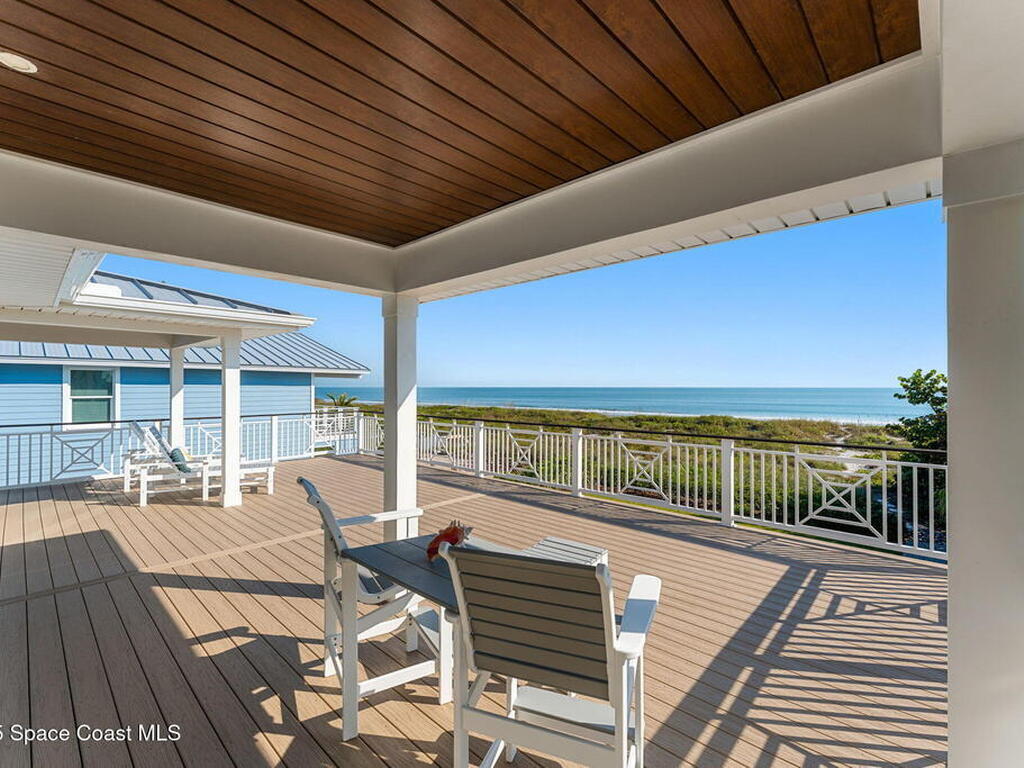 1081 S Atlantic Avenue, Cocoa Beach, FL 32931