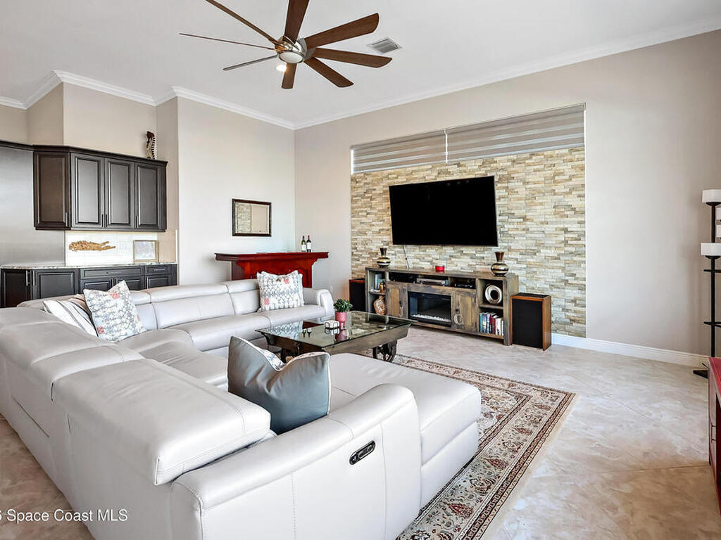 607 Yearling Trail, Sebastian, FL 32958