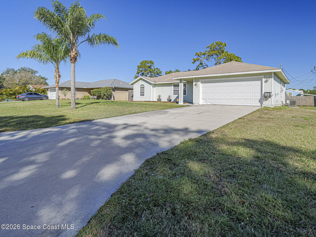 756 18th Place, Vero Beach, FL 32962