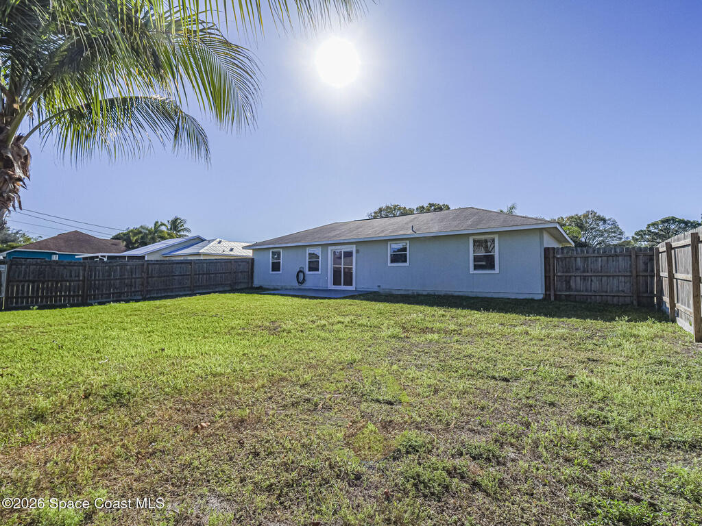756 18th Place, Vero Beach, FL 32962