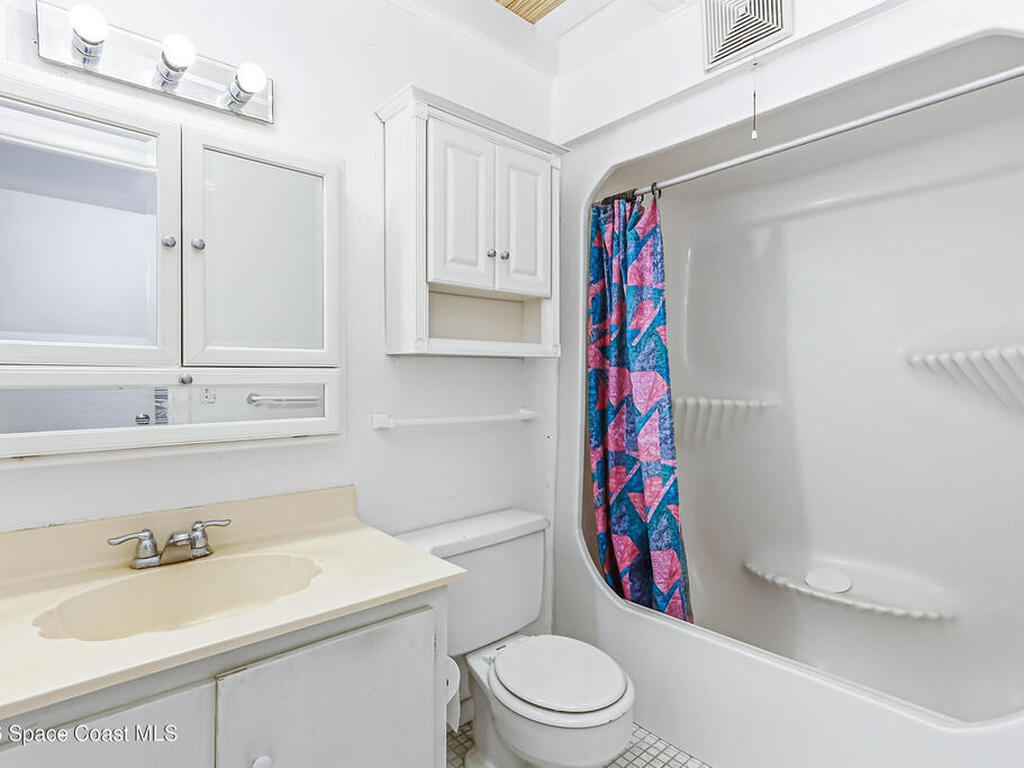 3835 Mockingbird Drive, Vero Beach, FL 32963