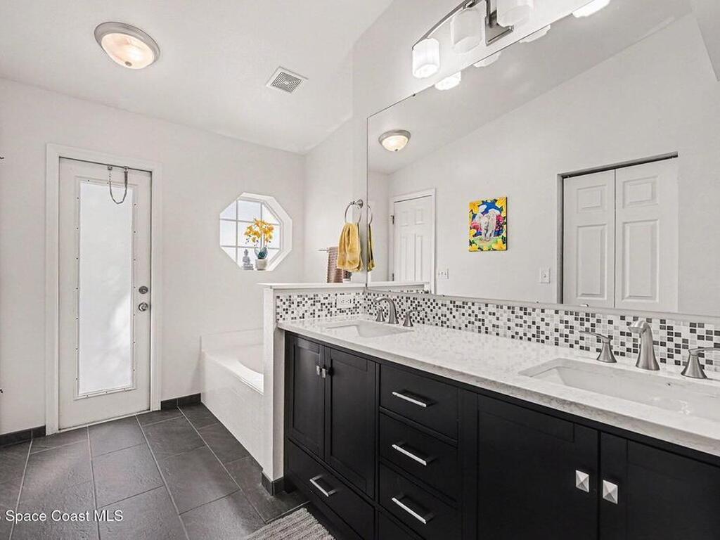 4057 Four Lakes Drive, Melbourne, FL 32940