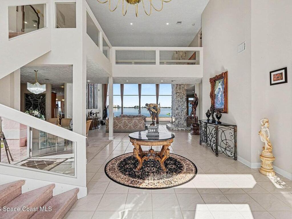 157 Saint Croix Avenue, Cocoa Beach, FL 32931