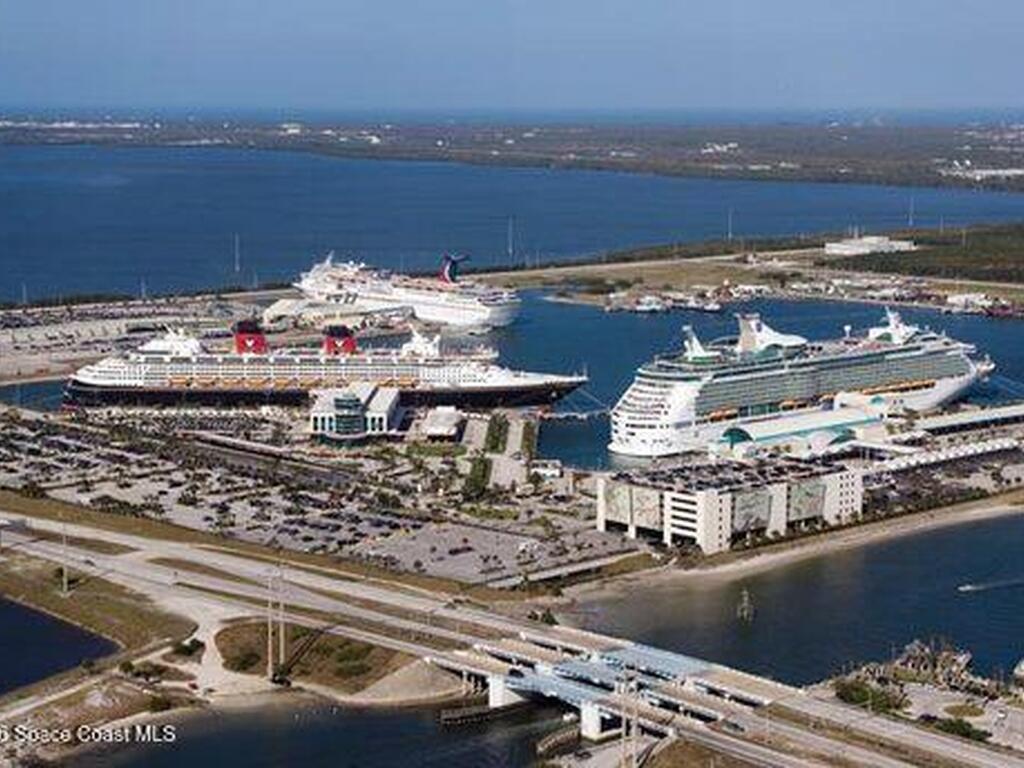 601 Shorewood Drive, Cape Canaveral, FL 32920