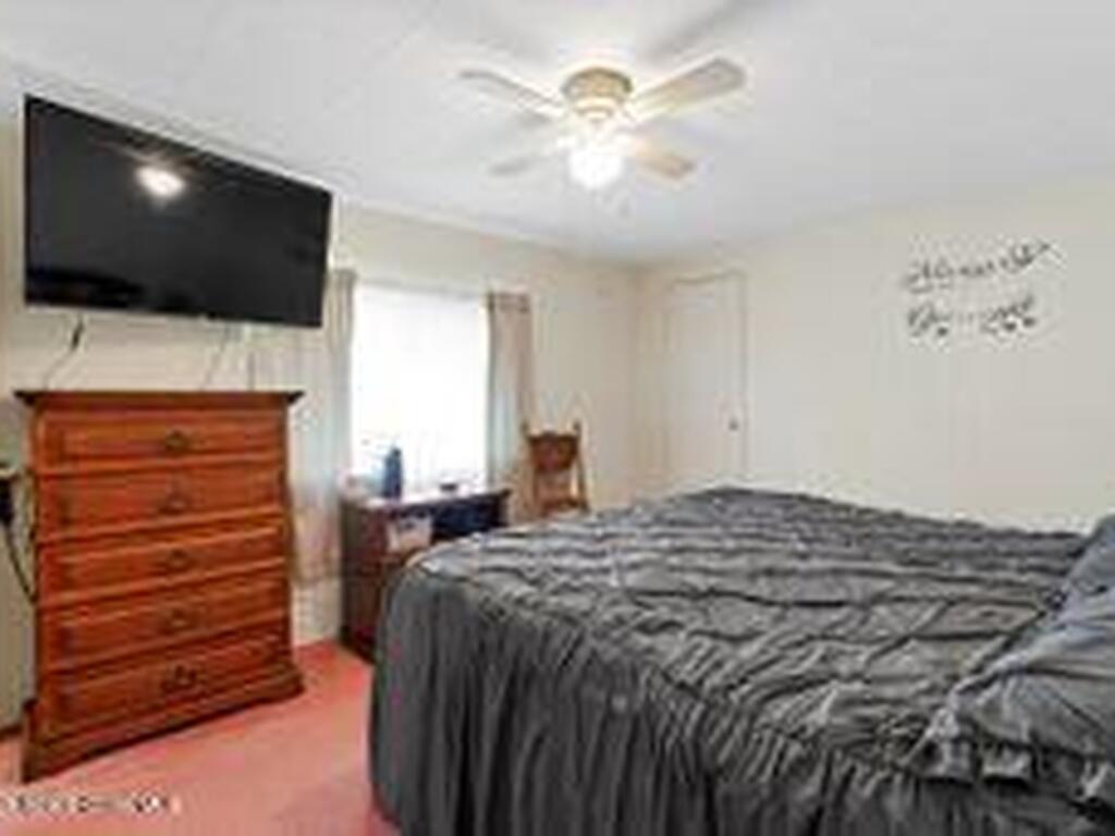 807 W Wren Circle, Barefoot Bay, FL 32976