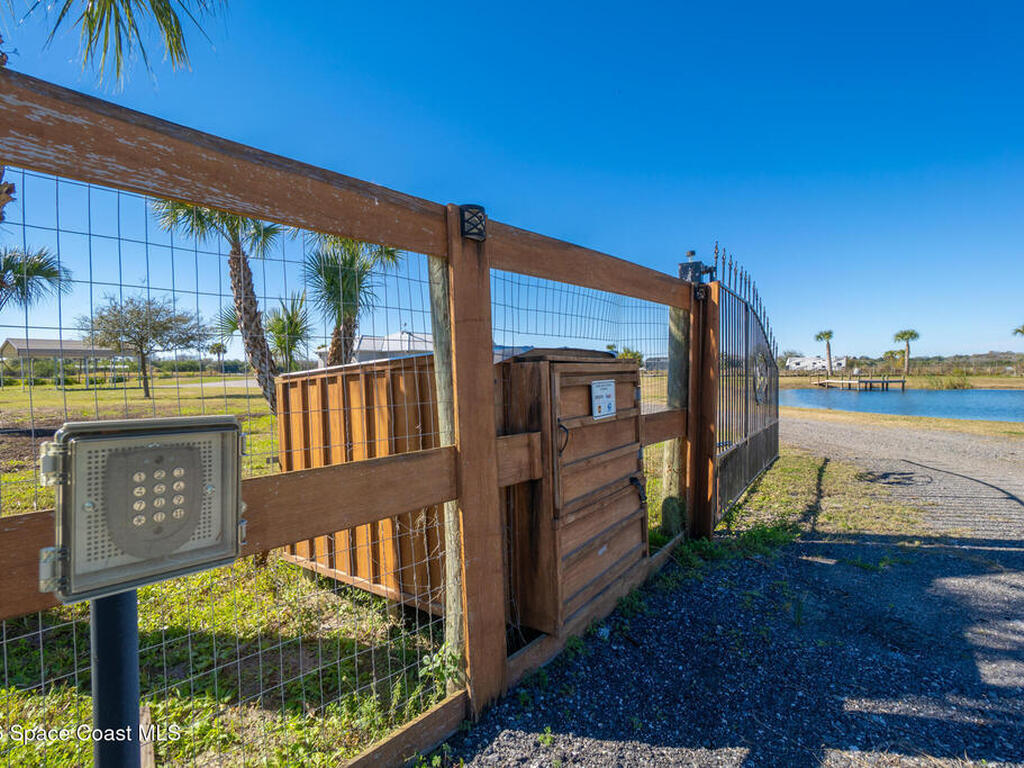 3440 Hammock Road, Mims, FL 32754