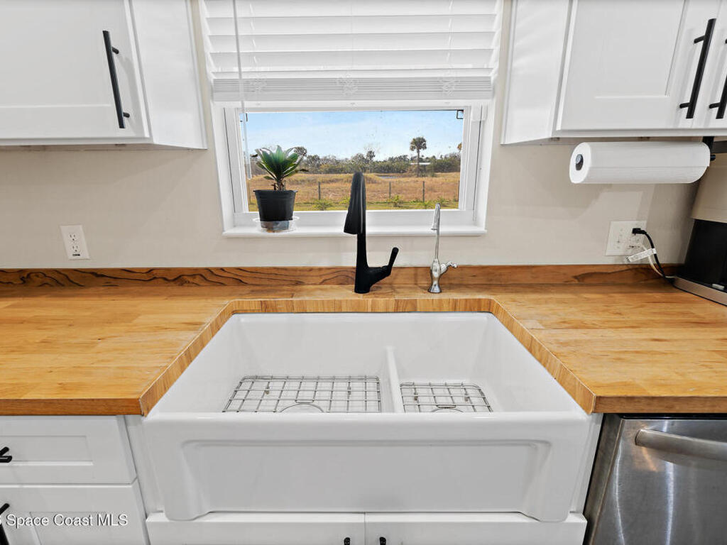 3440 Hammock Road, Mims, FL 32754