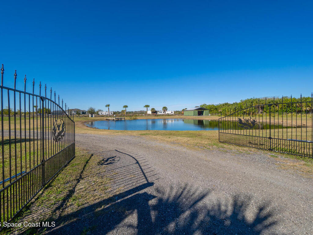 3440 Hammock Road, Mims, FL 32754