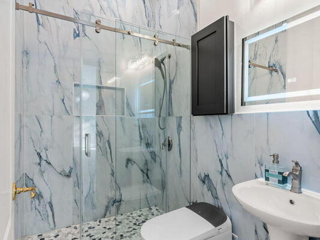 2189 Pineapple Avenue, Melbourne, FL 32935